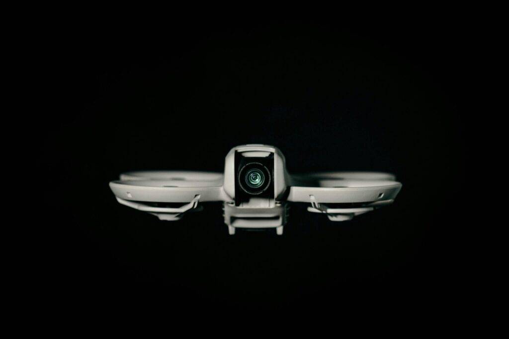 DJI Neo – palm‑size 4K dron za obuku dron pilota, vlogging i dron vesti