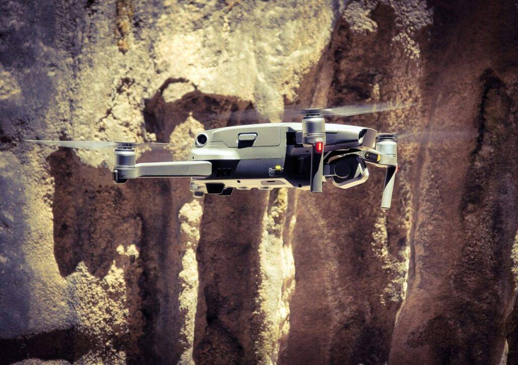 Efekti usporenog snimka dron video koriste se za naglašavanje emocija i akcije