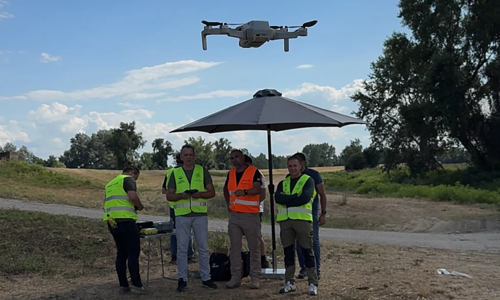 Lomingo International obuka pilota dronova kroz osnovne i napredne kurseve uz praktičan rad