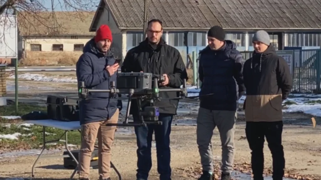 Mapiranje dronom podnevlje Dunavca generisanje 3D modela objekata.