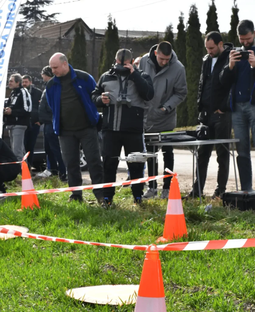 Lomingo International koristi dronove za gašenje požara na visini i rizičnim mestima.
