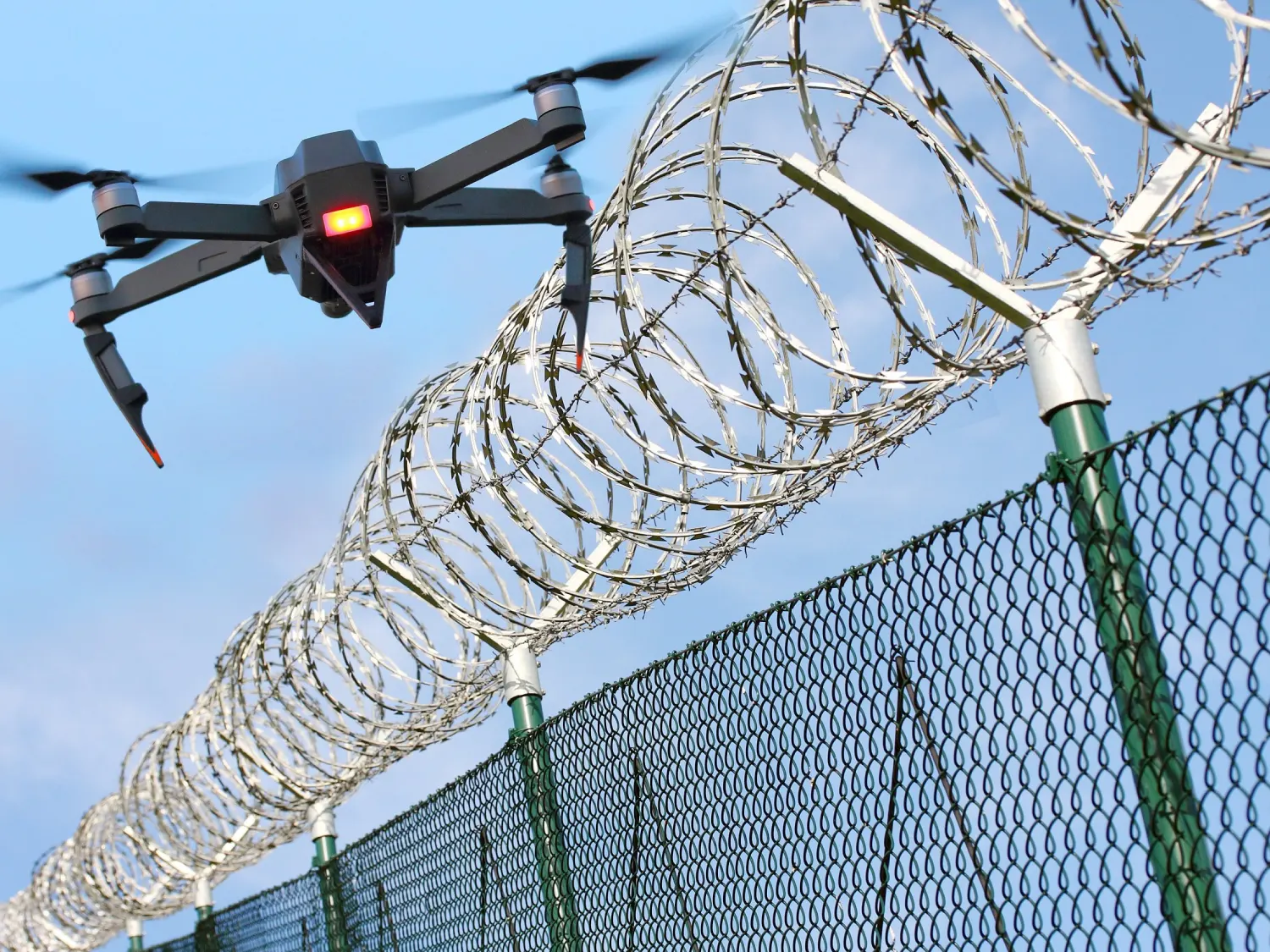 Dron usluge nadzora i sigurnosnih misija za praćenje prostora i brzu reakciju u kriznim situacijama