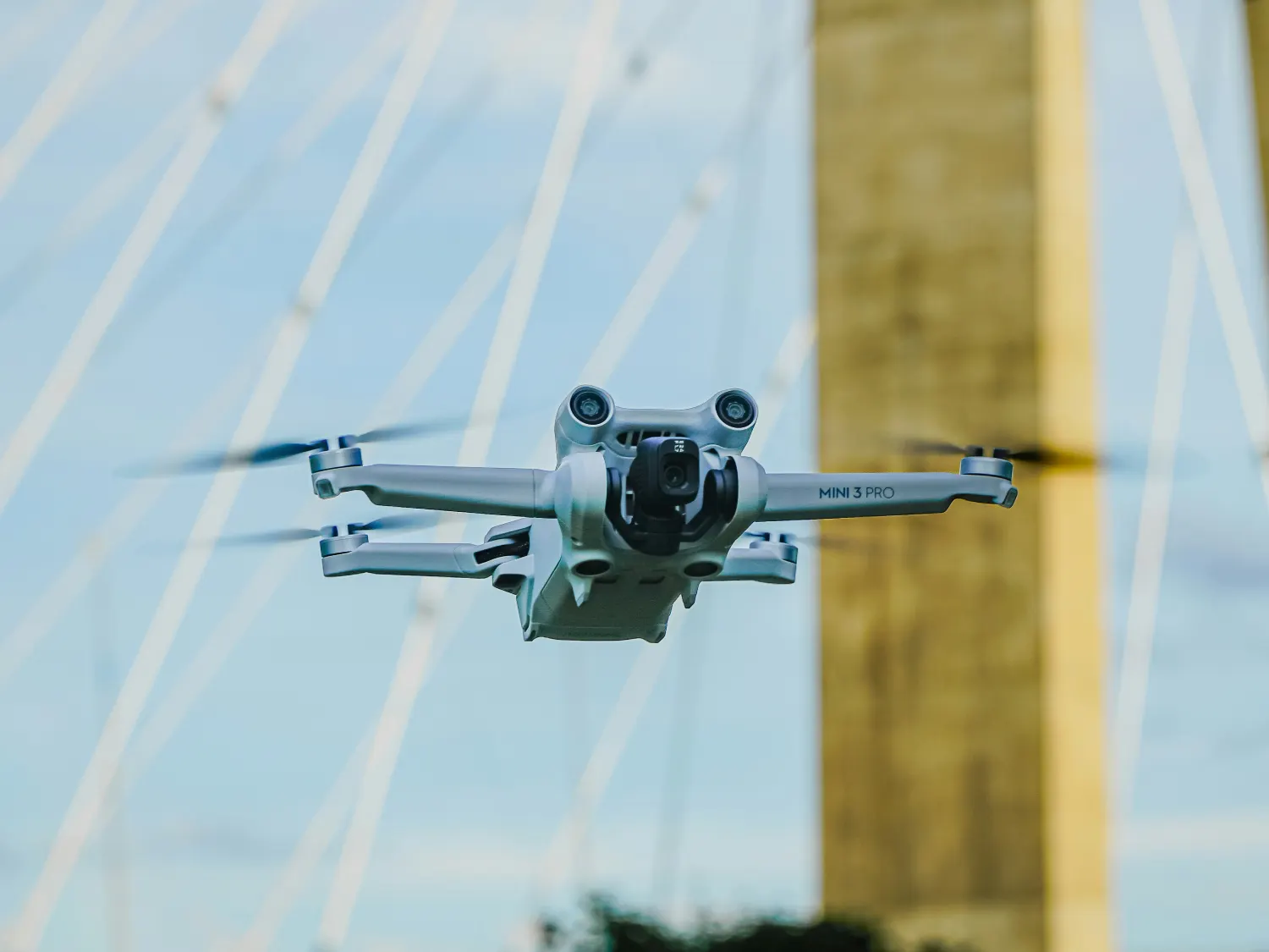 Dron usluge snimanja iz zraka, Lomingo ima najveću bazu dron pilota