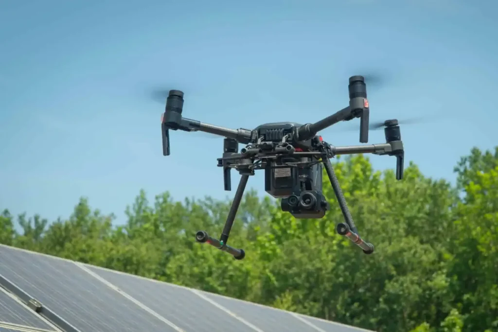 Inspekcija solarnih panela dronom otkriva kvarove na solarnim sistemima