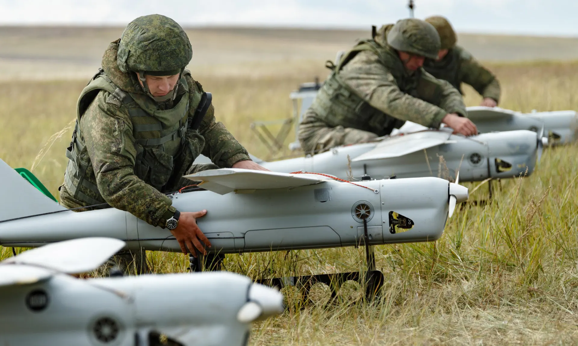 Istorija dronova u ratovanju – od izviđanja do preciznih udara