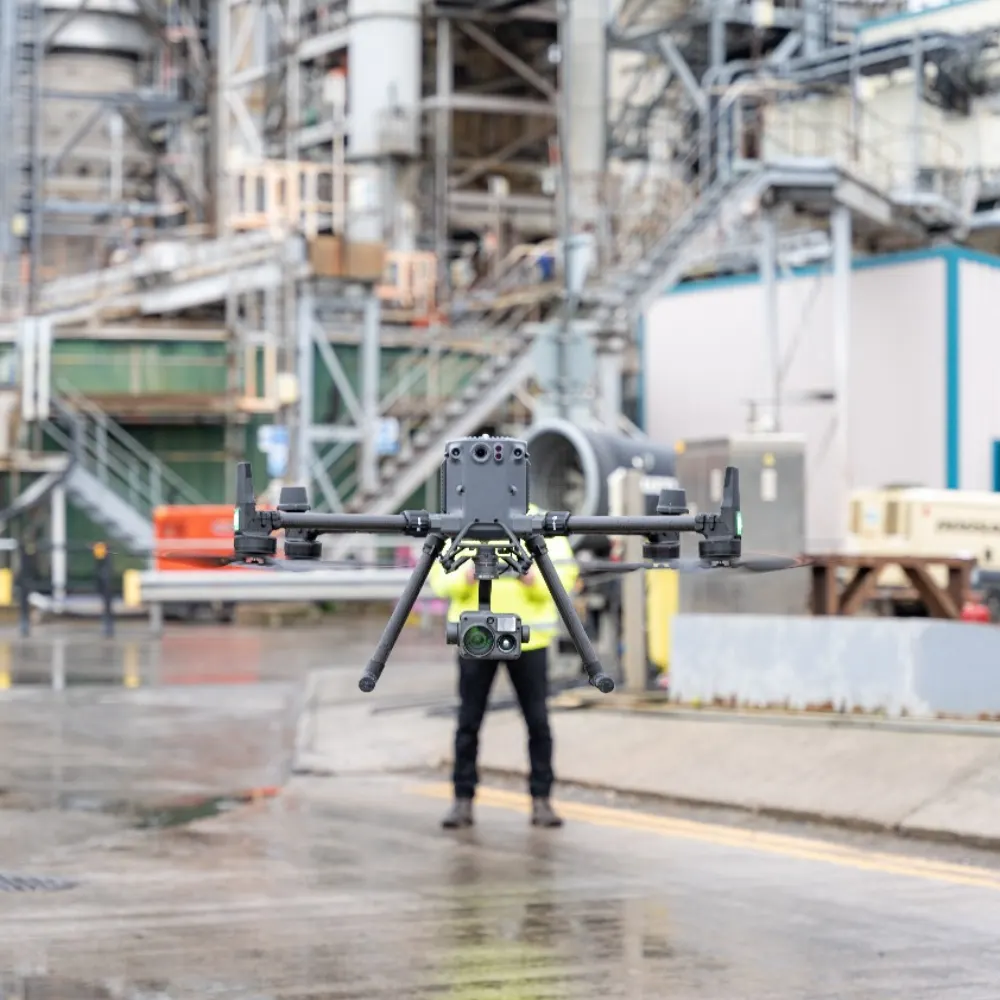 Kontrola industrijskih pogona dronom, infrastrukture i opreme