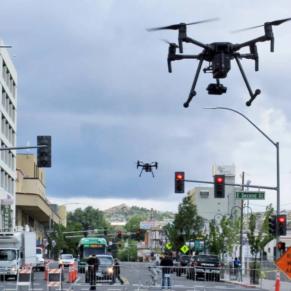 Kontrola saobraćaja dronom nadgleda gradske zone i raskrsnice