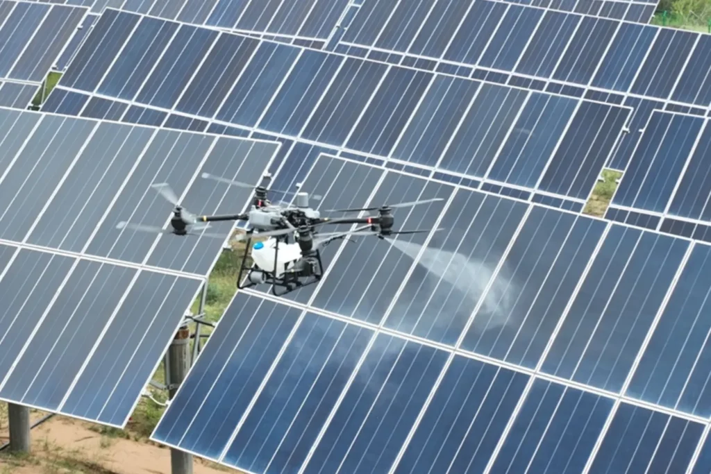Pranje solarnih panela dronovima obezbeđuje čiste panele i bolju efikasnost.