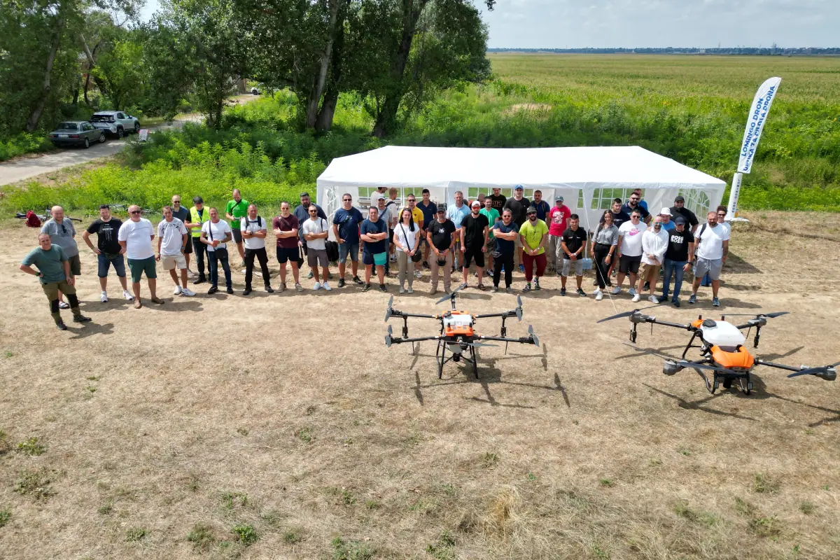lomingo-international-poljoprivredni-dron-na-terenu-brzo3