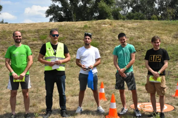 Skup dron pilota Lomingo završen edukativnim kvizom znanja o dron tehnologijama